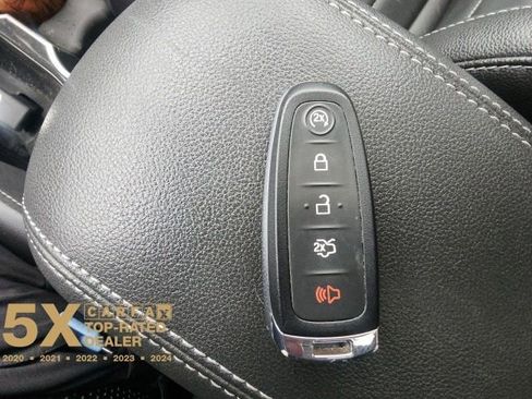 Used 2016 Ford Escape Titanium w/ Equipment Group 301A image 29