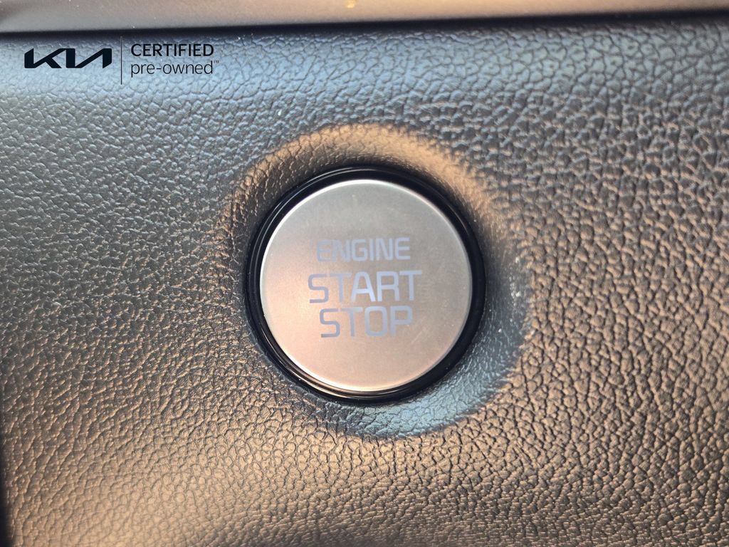 Certified 2025 Kia Sorento X-Line EX AWD/4WD image 23