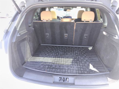 Used 2023 Lincoln Corsair Reserve w/ Equipment Group 201A FWD image 19