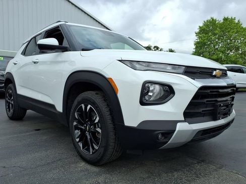 Used 2023 Chevrolet TrailBlazer LT AWD/4WD image 6