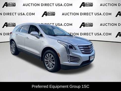Used 2017 Cadillac XT5 Luxury w/ Driver Awareness Package image 2