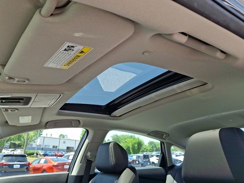 Used 2024 Honda Accord Touring image 15