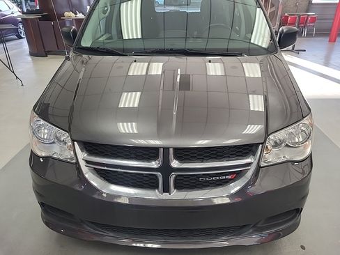 Used 2017 Dodge Grand Caravan SE w/ Power Window Group FWD image 2