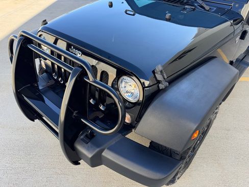 Used 2015 Jeep Wrangler Unlimited Sport w/ Quick Order Package 24S image 9