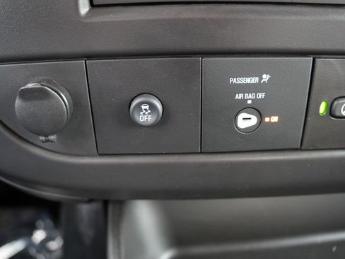 Used 2025 Chevrolet Express 2500 Extended w/ Communications Package image 25