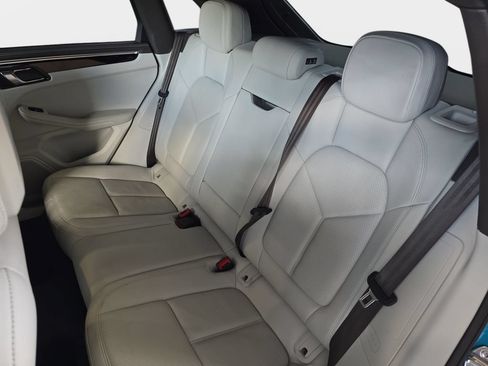 Used 2019 Porsche Macan S AWD/4WD image 16