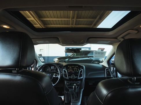 Used 2014 Ford Focus Titanium image 17