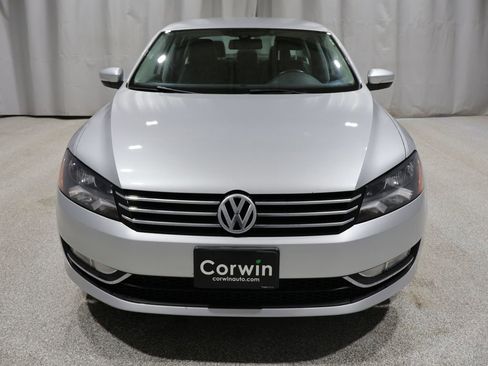 Used 2015 Volkswagen Passat 1.8T Wolfsburg Edition image 7