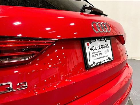 Certified 2022 Audi Q3 2.0T Premium w/ Convenience Package AWD/4WD image 28
