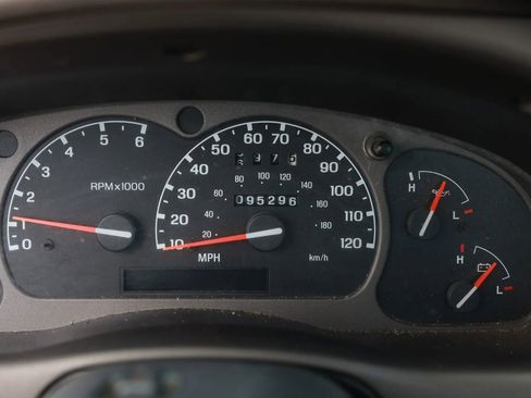 Used 2002 MAZDA B-Series Pickup 2WD Regular Cab B2300 image 33