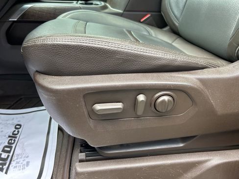 Used 2022 GMC Sierra 3500 Denali w/ Denali Ultimate Package image 21