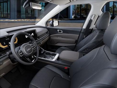 New 2026 Kia Carnival EX FWD image 17