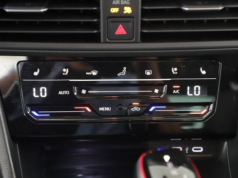 Used 2025 Volkswagen Jetta GLI Autobahn image 16