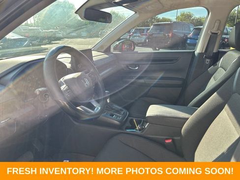 Used 2025 Honda CR-V EX image 8