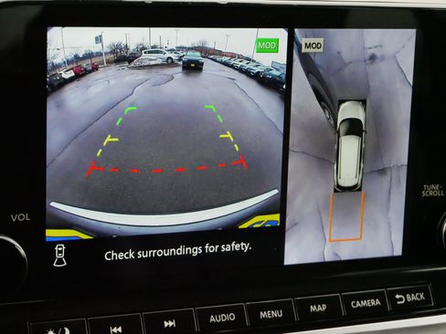 Used 2023 Nissan Rogue SL w/ SL Premium Package image 29