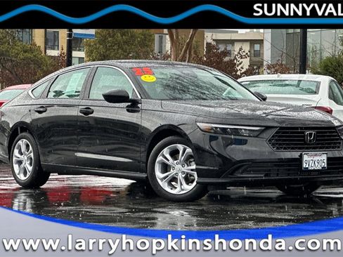 Certified 2025 Honda Accord LX image 1