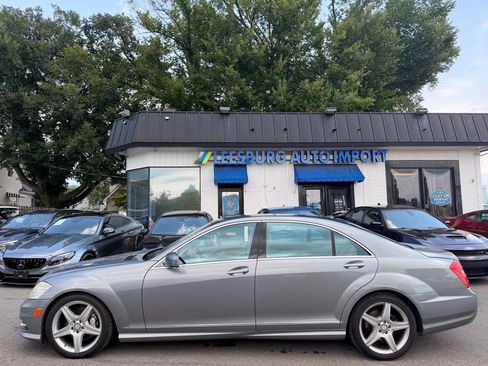 Used 2010 Mercedes-Benz S 550 4MATIC image 3
