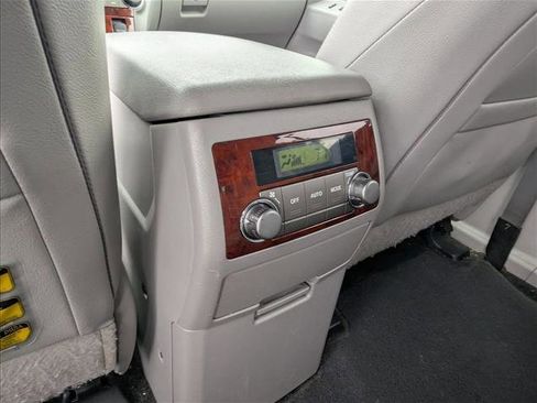 Used 2013 Toyota Highlander Limited image 17