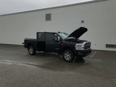 Used 2024 RAM 2500 Laramie w/ Safety Group AWD/4WD image 25