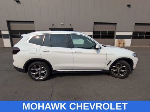 Used 2024 BMW X3 xDrive30i w/ Premium Package AWD/4WD image 5