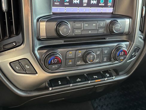 Used 2018 Chevrolet Silverado 2500 LT w/ Midnight Edition AWD/4WD image 31