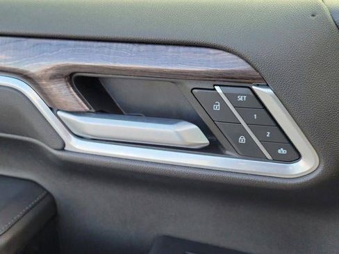 Used 2022 Chevrolet Silverado 1500 LTZ image 19