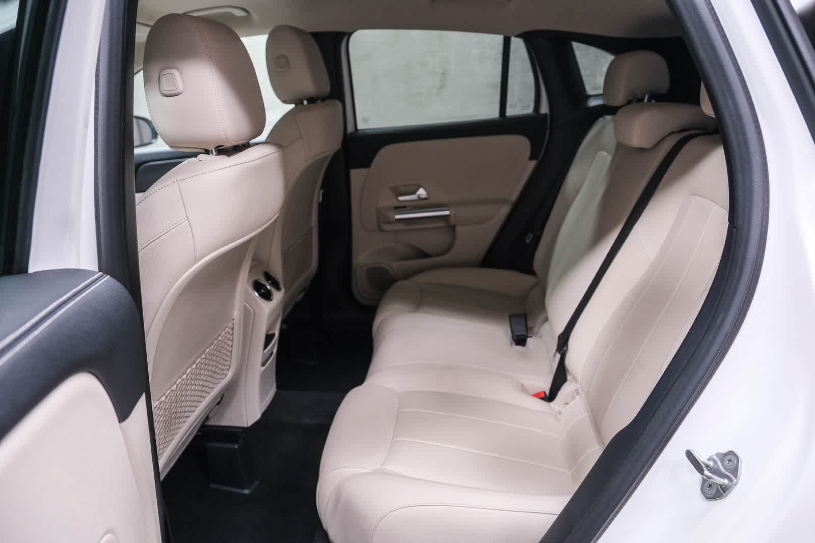Used 2022 Mercedes-Benz GLA 250 4MATIC image 23