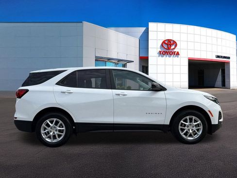 Used 2024 Chevrolet Equinox LS w/ LS Convenience Package FWD image 8