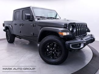 Used 2023 Jeep Gladiator Sport AWD/4WD video 1