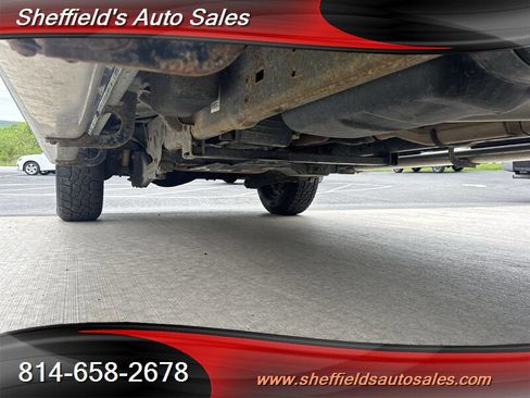 Used 2018 RAM 2500 Tradesman w/ Chrome Appearance Group AWD/4WD image 23