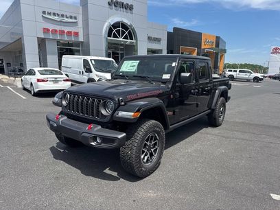 New 2026 Jeep Gladiator Rubicon w/ Steel Power Dome Hood Package
