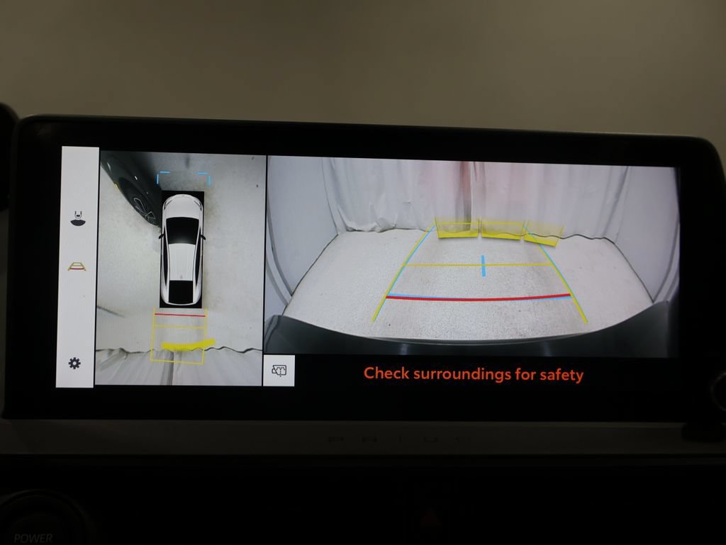 Certified 2024 Toyota Prius Limited w/ Limited Premium Package FWD image 28