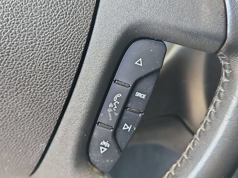 Used 2021 Chevrolet Express 2500 w/ Driver Convenience Package RWD image 19