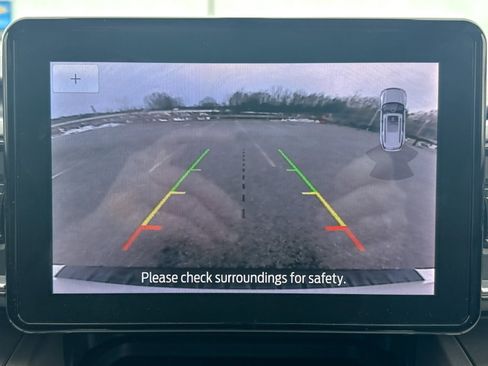 Used 2022 Ford Explorer XLT w/ Equipment Group 202A image 40