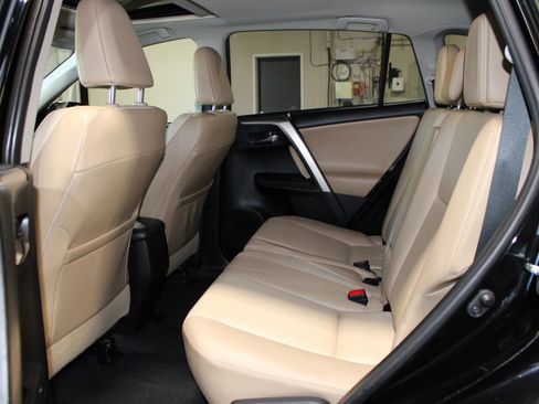 Used 2015 Toyota RAV4 Limited w/ Four Season Floor Mat Package image 25