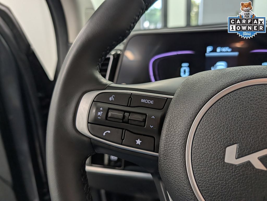 Certified 2023 Kia Sportage EX FWD image 18