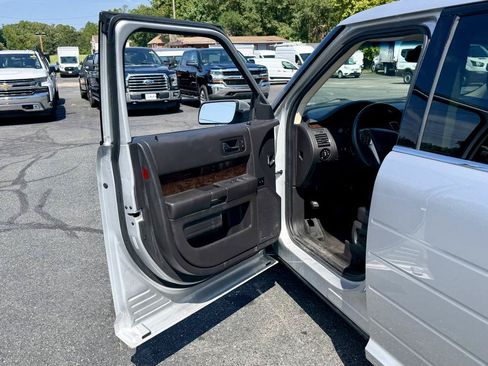 Used 2019 Ford Flex Limited AWD/4WD image 15