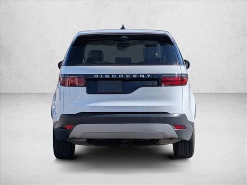 Used 2024 Land Rover Discovery S image 7