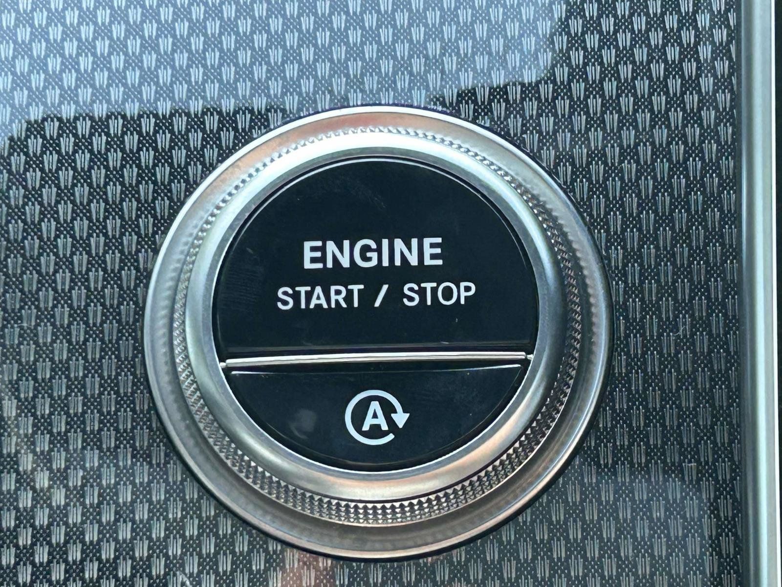 Certified 2025 Mercedes-Benz GLC 300 image 33