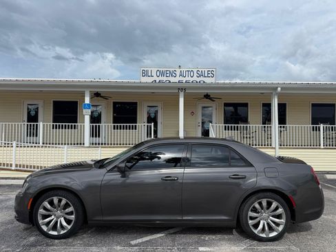 Used 2016 Chrysler 300 S RWD image 2