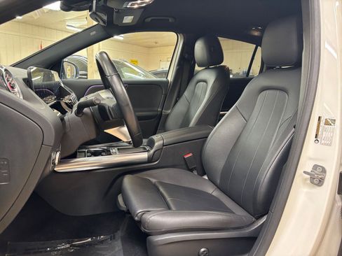 Used 2025 Mercedes-Benz GLA 250 4MATIC image 28