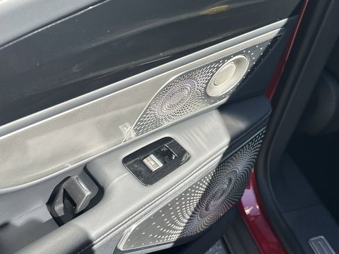 New 2026 Lincoln Nautilus Reserve image 12