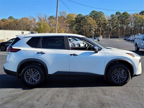 Certified 2025 Nissan Rogue S image 2