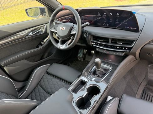 New 2026 Cadillac CT5 V Blackwing w/ Carbon Fiber 2 Package image 24