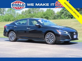 Used 2025 Nissan Altima 2.5 SV FWD video 1