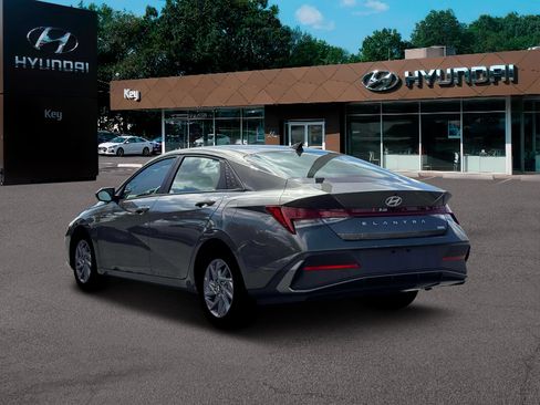 New 2026 Hyundai Elantra Blue image 5