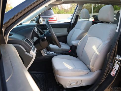 Used 2016 Subaru Forester 2.5i Premium image 7