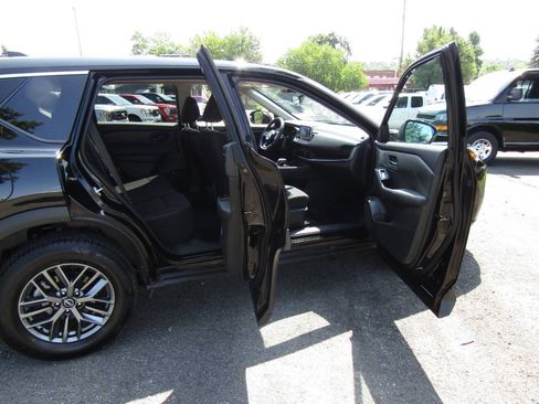 Used 2024 Nissan Rogue S AWD/4WD image 26