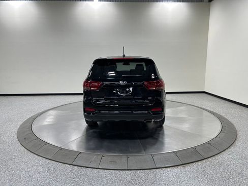 Used 2020 Kia Sorento LX FWD image 8