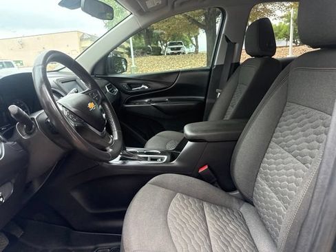 Used 2018 Chevrolet Equinox LT AWD/4WD image 14